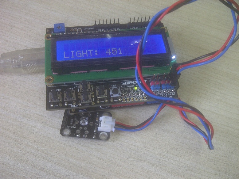 Arduino控制的温度、湿度、亮度测量仪图8