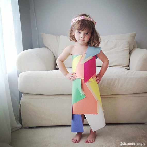 4岁迷你时装设计师的惊艳纸艺服装秀图2