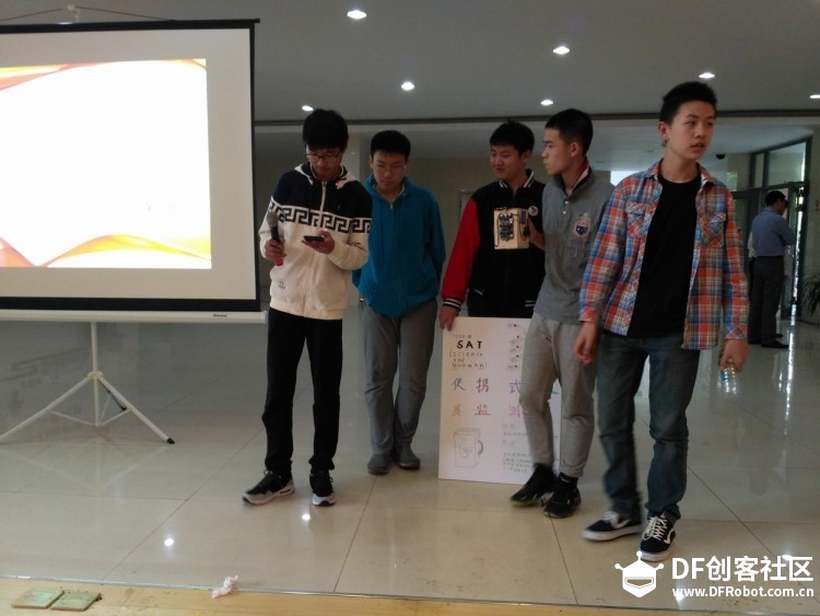上海实验学校青少年创客马拉松图3