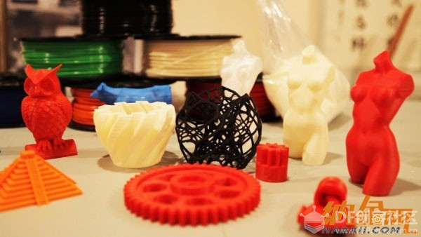 IC3D printers发起众筹以研发更好的3D打印材料图1