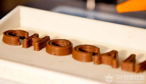 英国埃克塞特大学研究人员研发的3D巧克力打印机图2