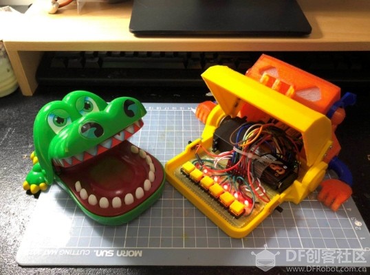 【每周挑战】造物_造一个会咬人电子鳄鱼机器人图1