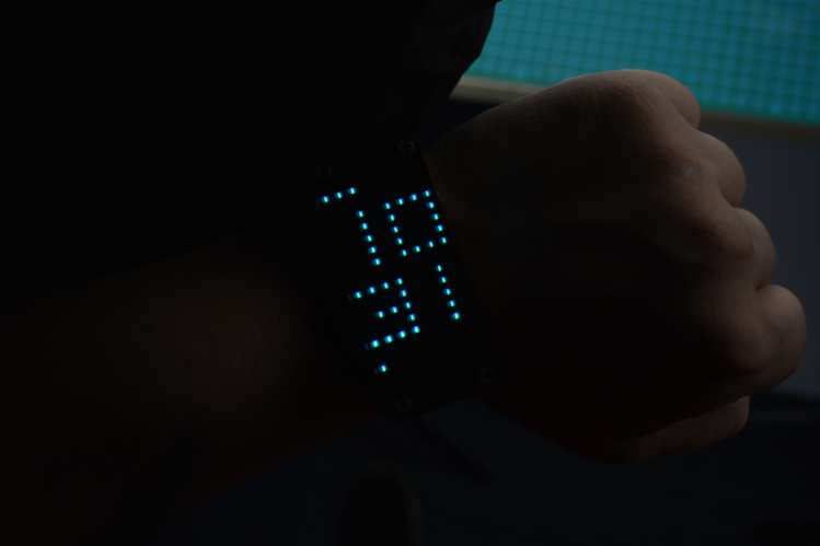 用LED点阵表情板做一个简单的点阵手表图5