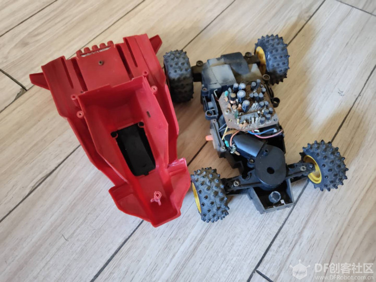 DIY项目：废旧玩具车大改造！图4