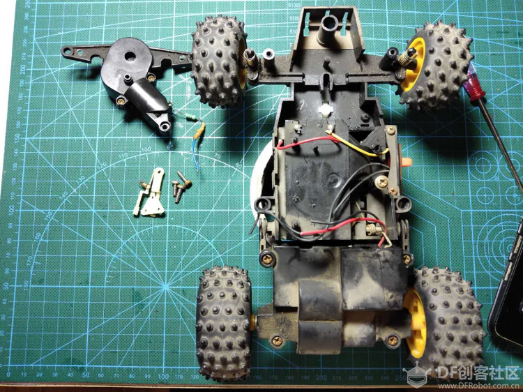 DIY项目：废旧玩具车大改造！图11