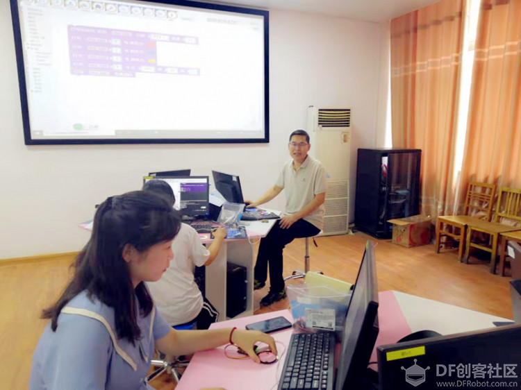 【掌控板漂流记】汝州市创客教育师资培训班活动回顾图5