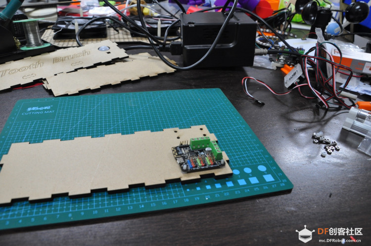 用Arduino制作一个杀菌牙刷架图15