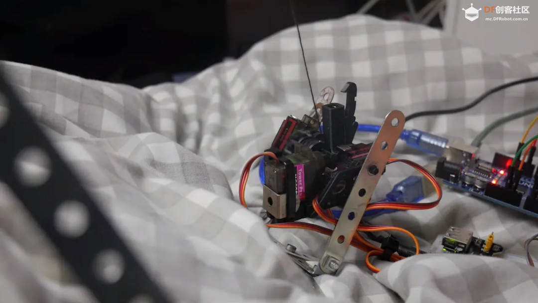 用Arduino自制一个小型蜘蛛机器人图6
