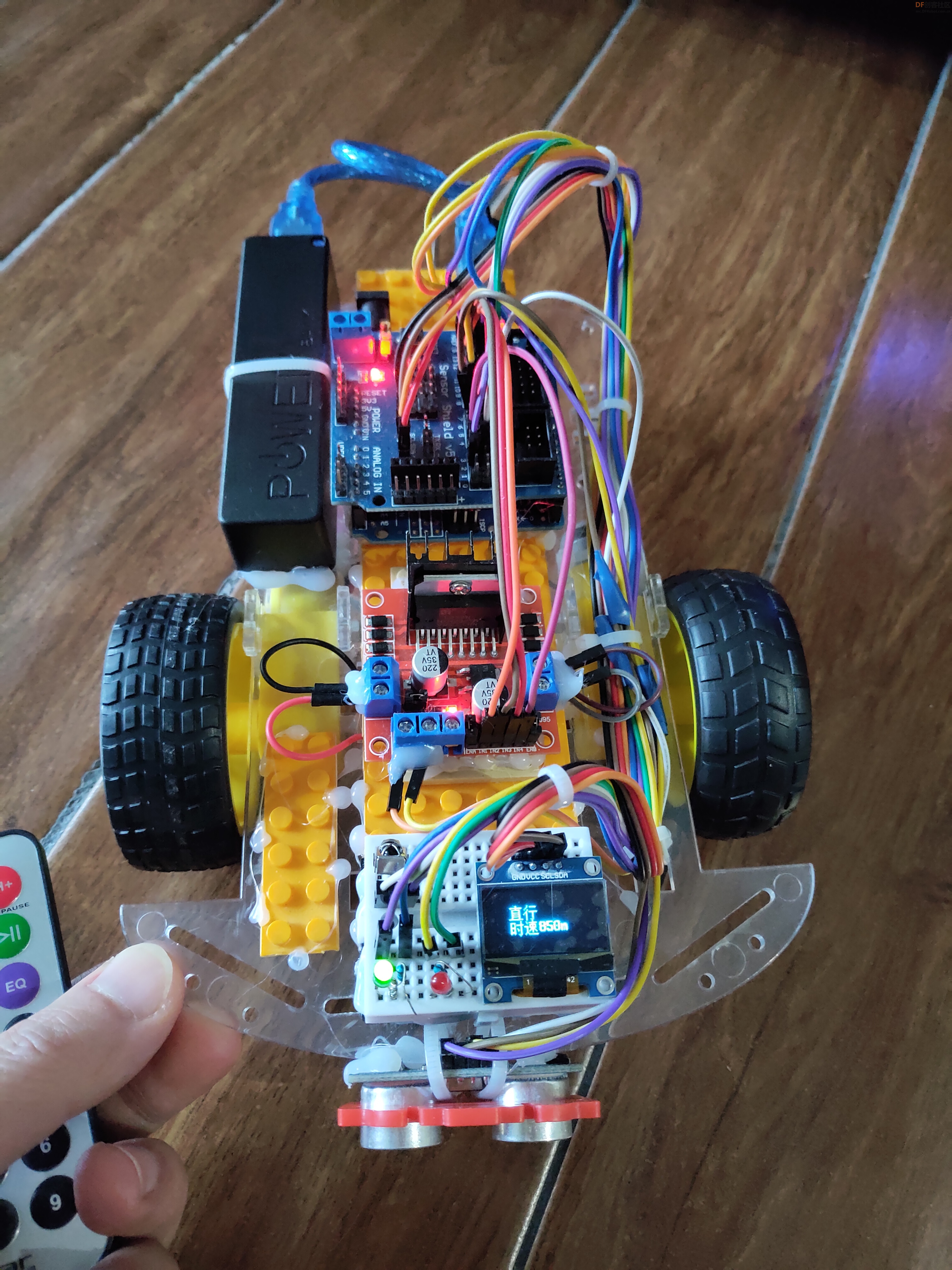 Mind+控制Arduino小车可以同时实现红外遥控和超声波避障功能图9