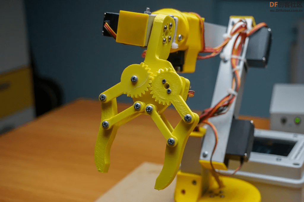 自制一个带触摸屏控制的Arduino机械臂图5