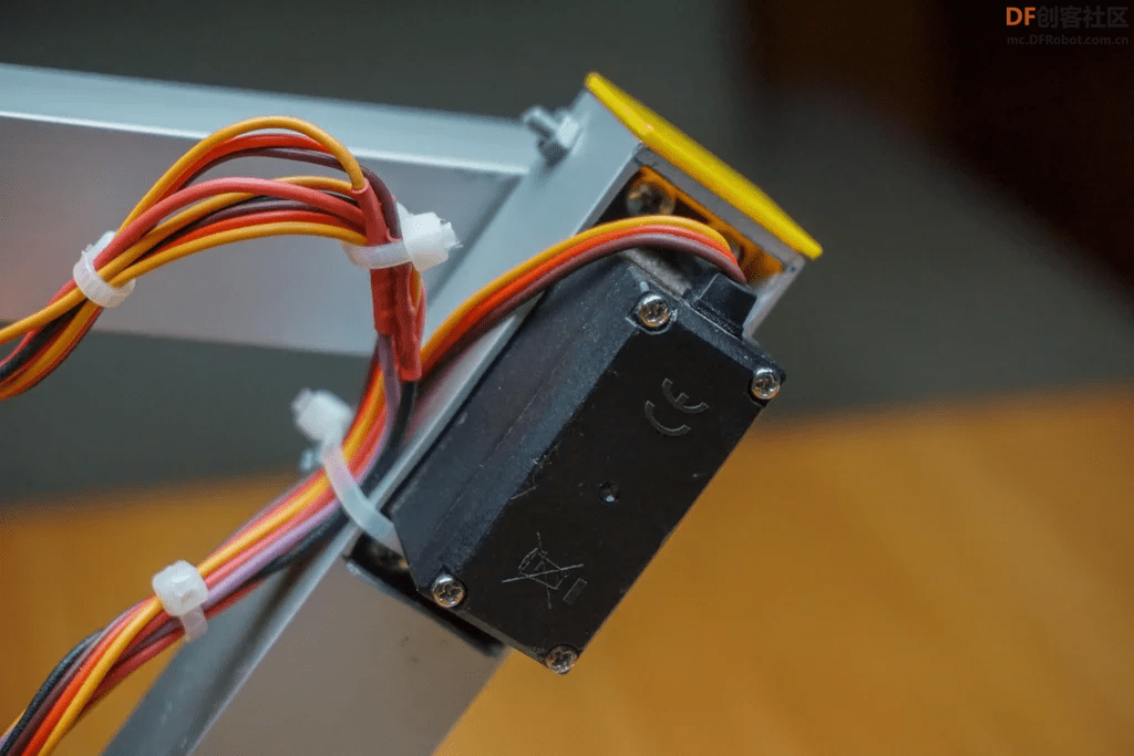 自制一个带触摸屏控制的Arduino机械臂图10