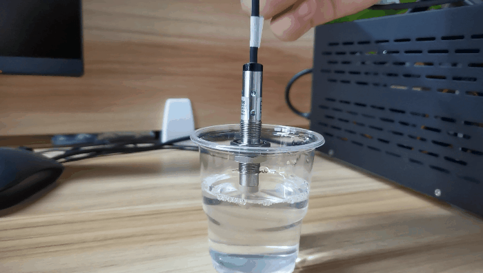 电容接触式液位传感器测评图7