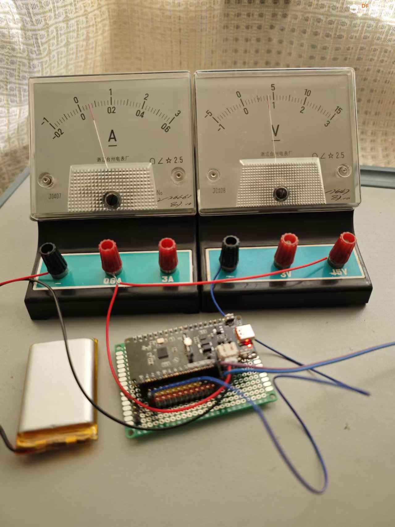 FireBeetle ESP32-C6 可以太阳能充电的开发板图9