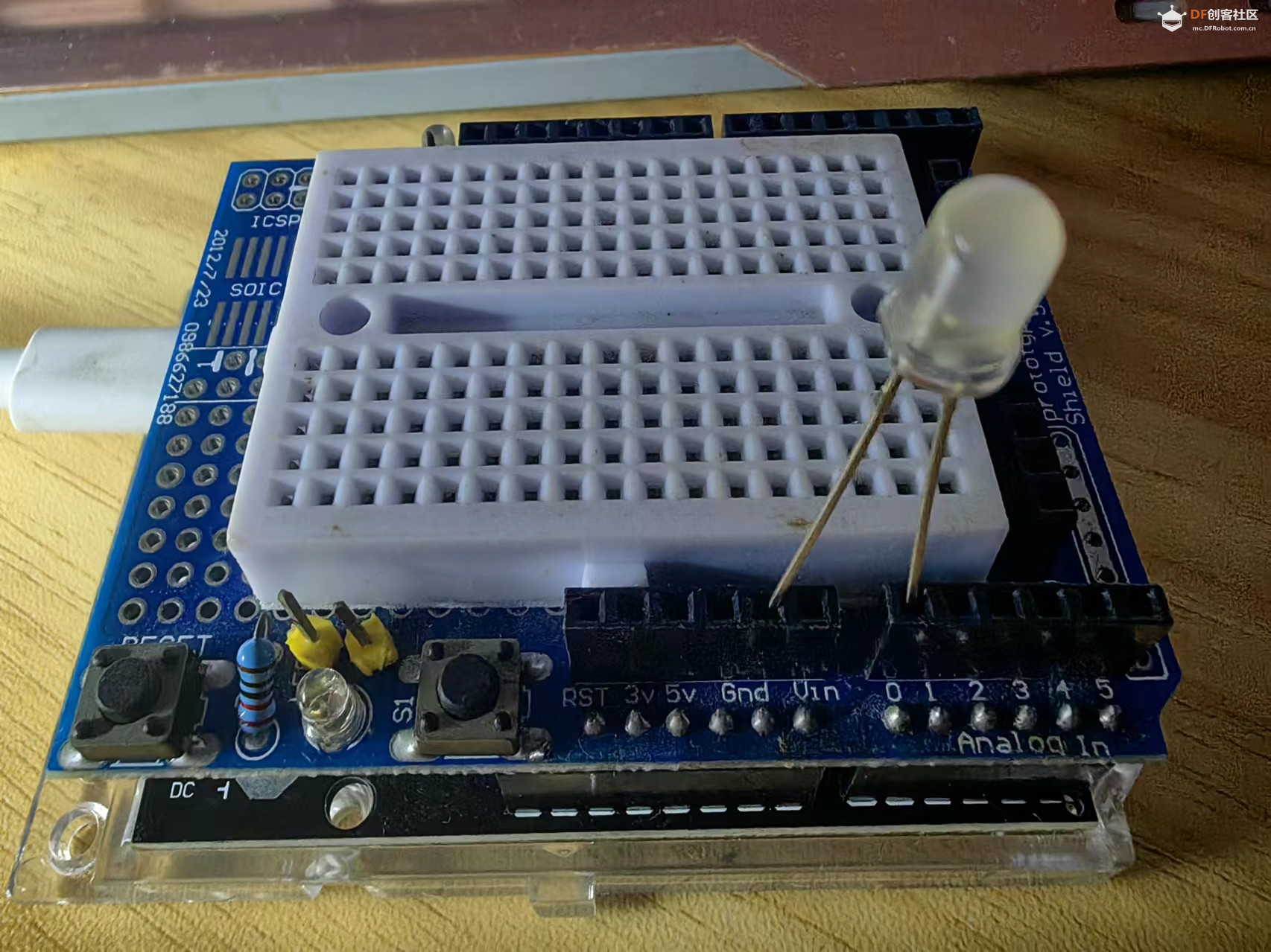 【花雕学编程】Arduino动手做（234）---WeMos D1R32极简蓝牙图2