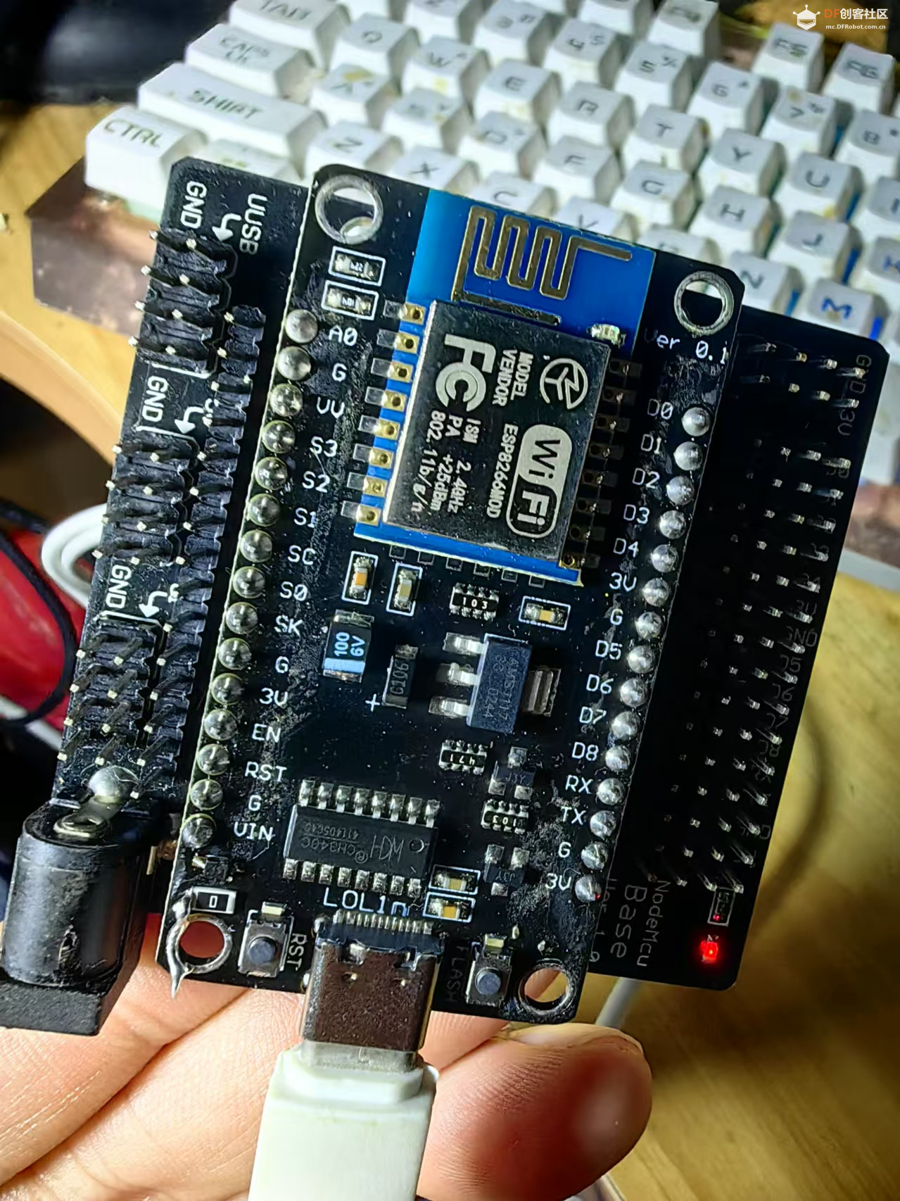 【花雕学编程】Arduino动手做（246）---ESP8266 网页服务器图1