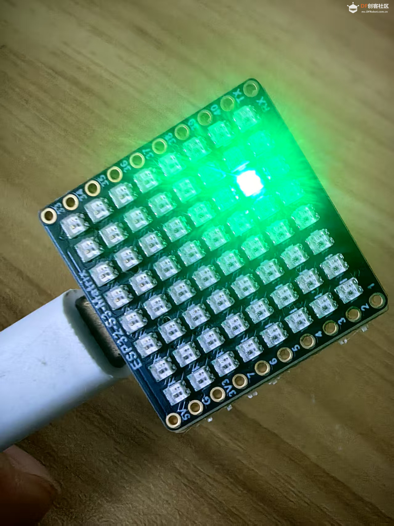 【花雕学编程】Arduino动手做（252）---Matrix 单灯遍历显示图1