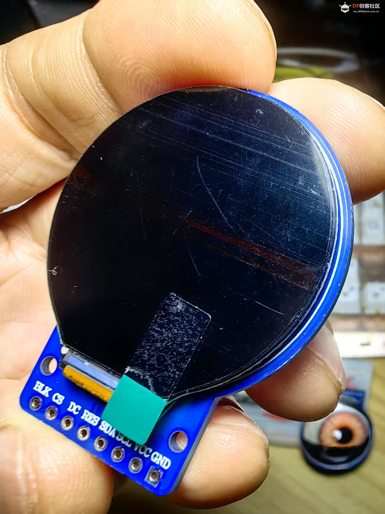 【花雕学编程】Arduino动手做（249）---GC9A01播放星空动画图3