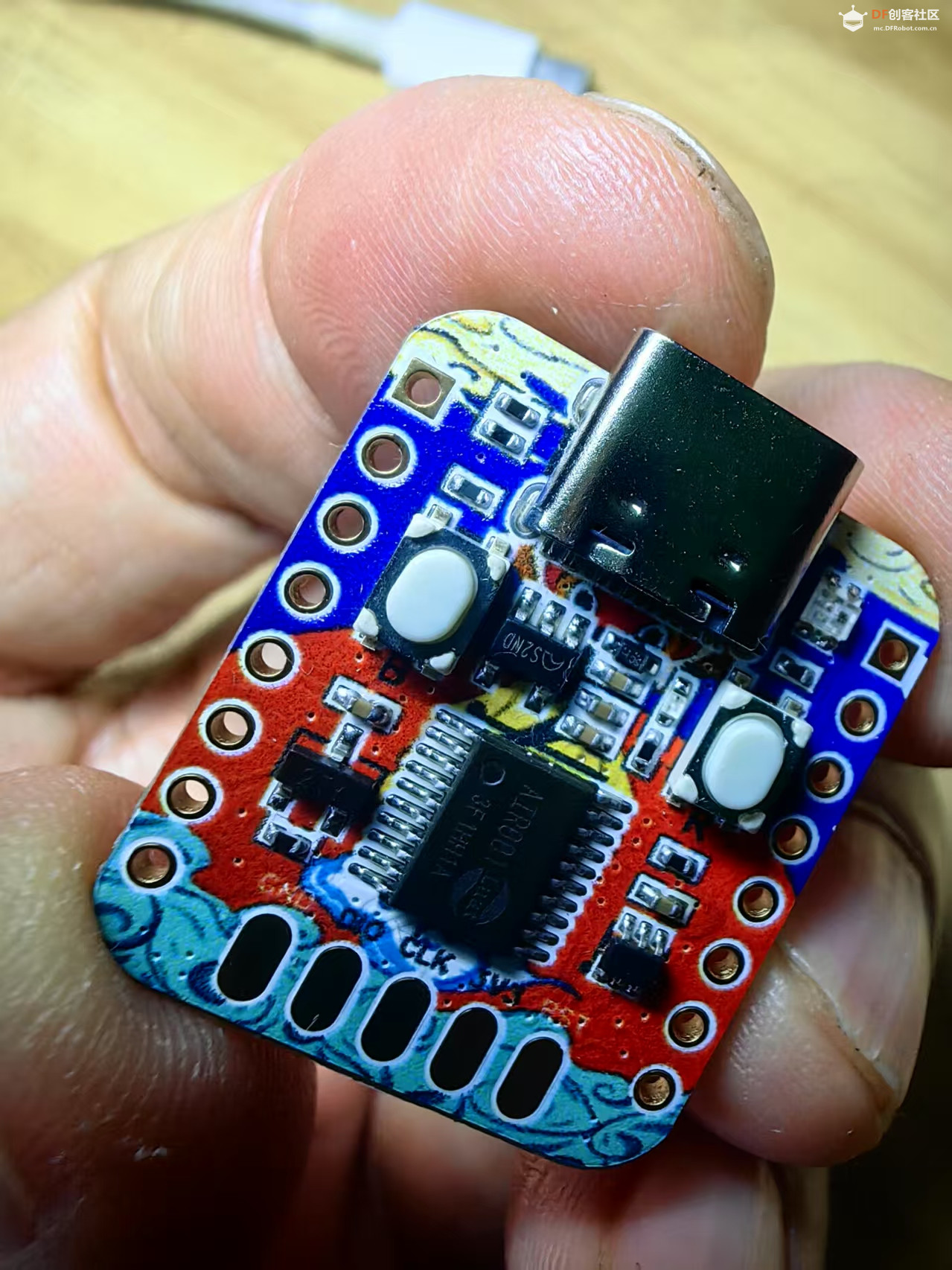 【花雕学编程】Arduino动手做（193）--AIR001最小系统国风板图1