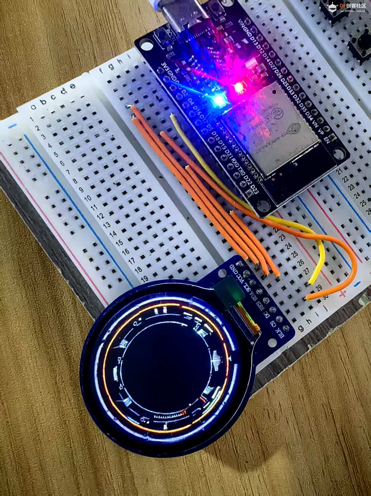 【花雕学编程】Arduino动手做（249）---GC9A01旋转界面动画图2