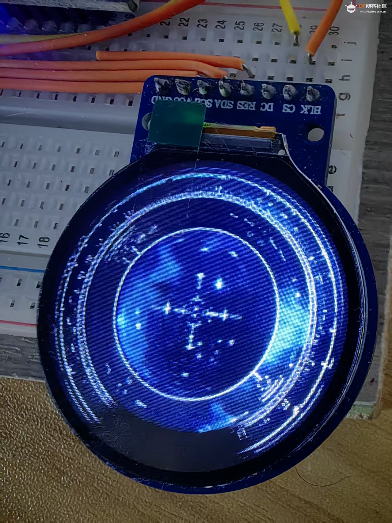 【花雕学编程】Arduino动手做（249）---GC9A01发射导弹动画图2