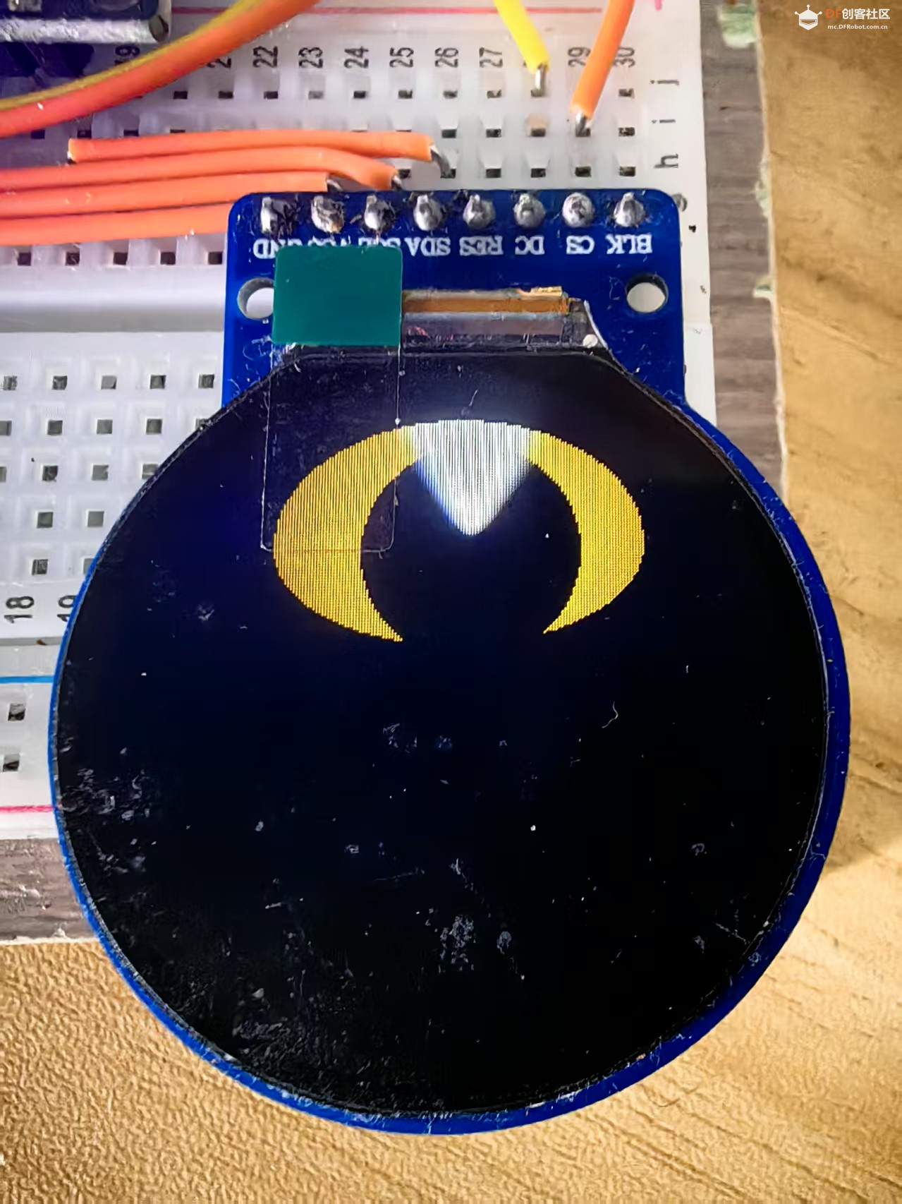 【花雕学编程】Arduino动手做（249）--GC9A01卡通小鹿眼动画图2