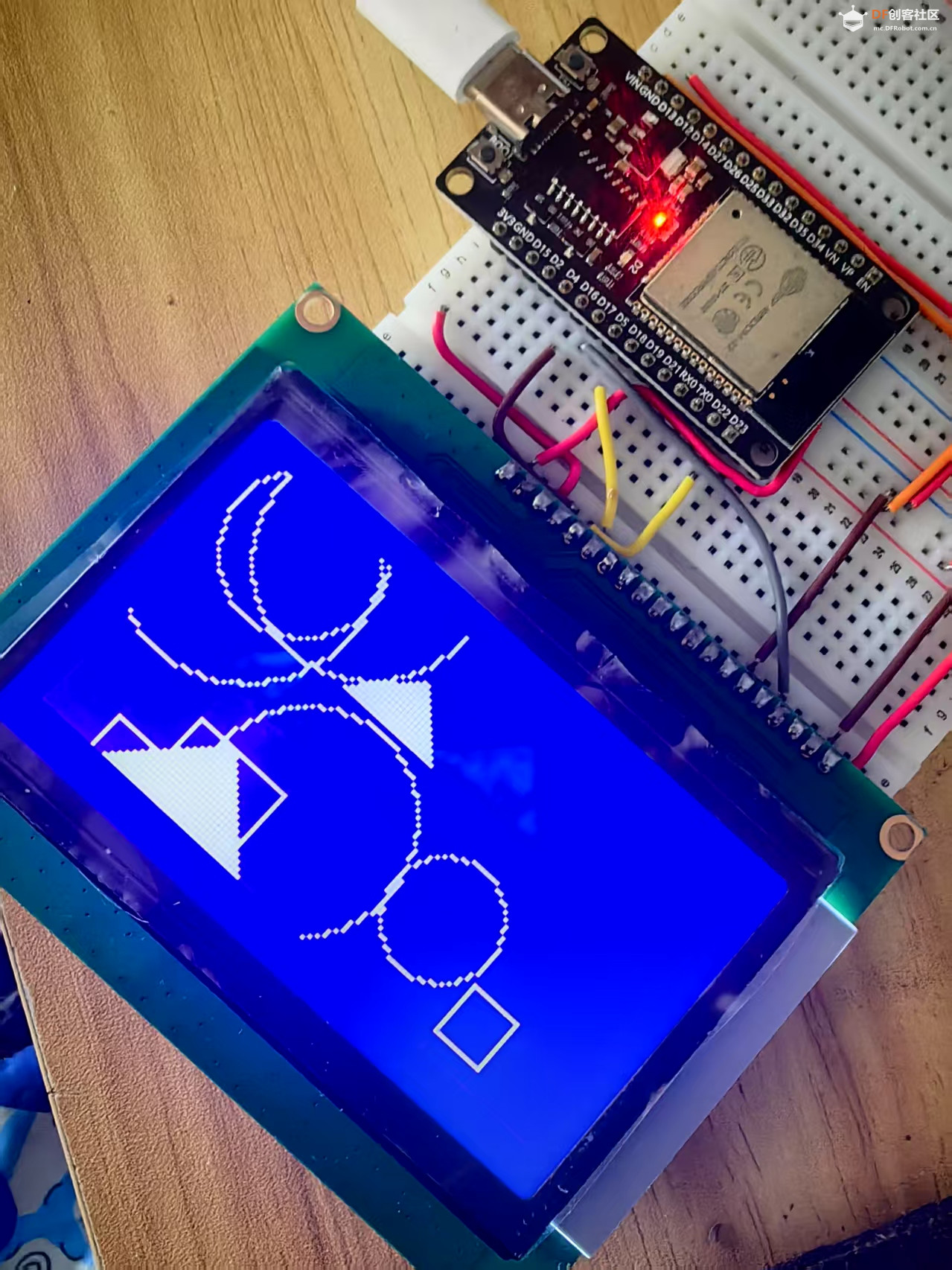 【花雕学编程】Arduino动手做（199）---随机绘制10个图形图1