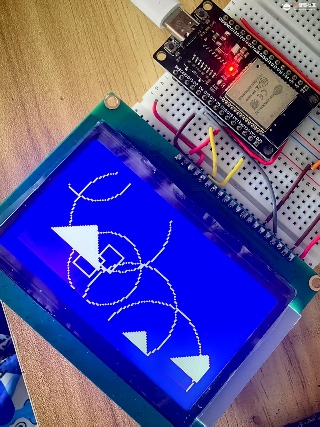 【花雕学编程】Arduino动手做（199）---随机绘制10个图形图1