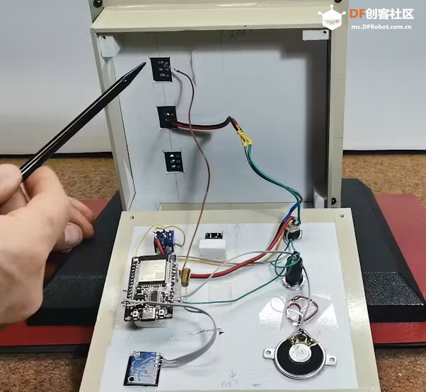 用ESP32和点阵屏打造一个炫酷的动态声效LED沙漏图4
