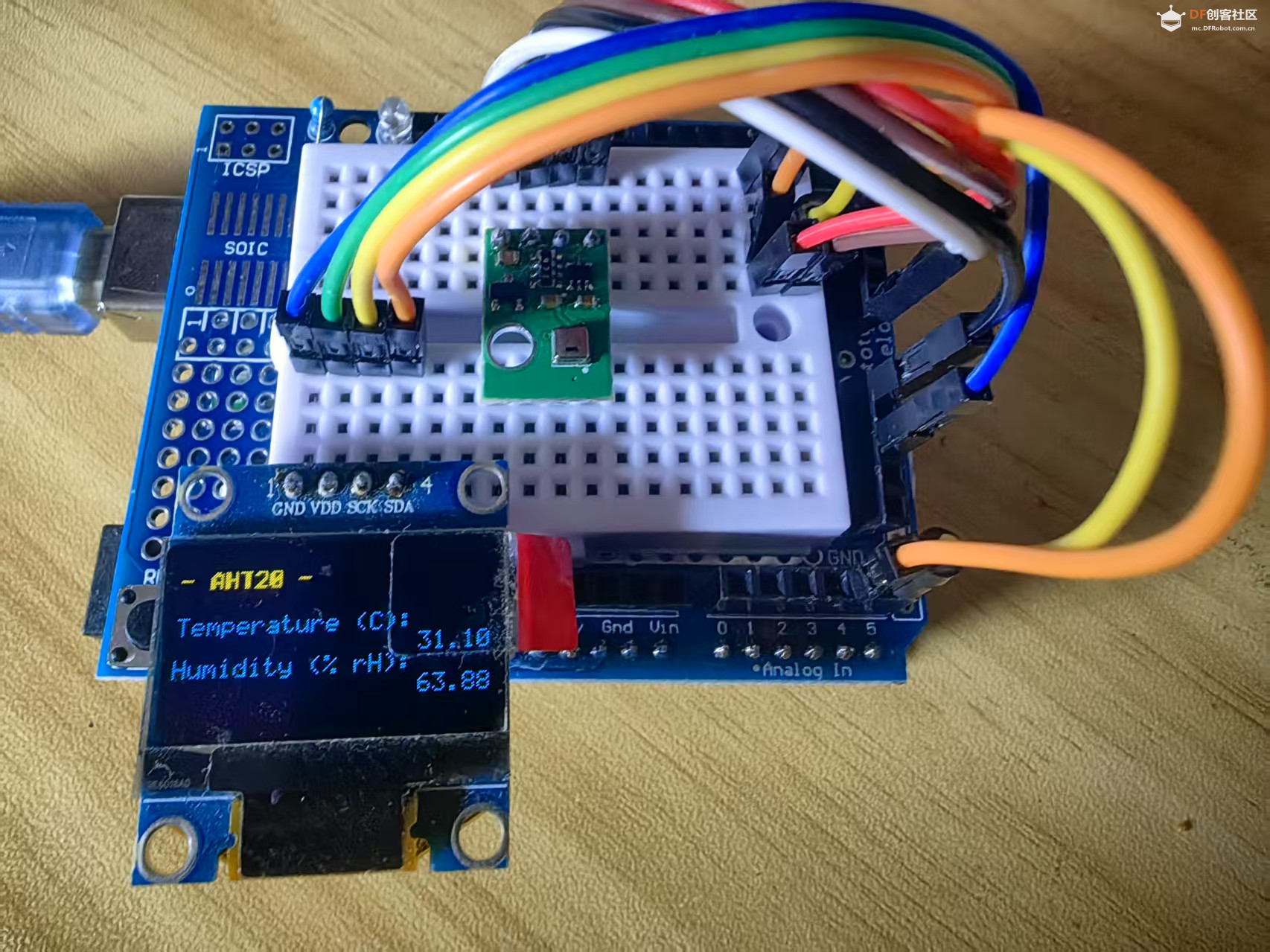 【花雕学编程】Arduino动手做（256）---AHT20 OLED显示温湿度图1