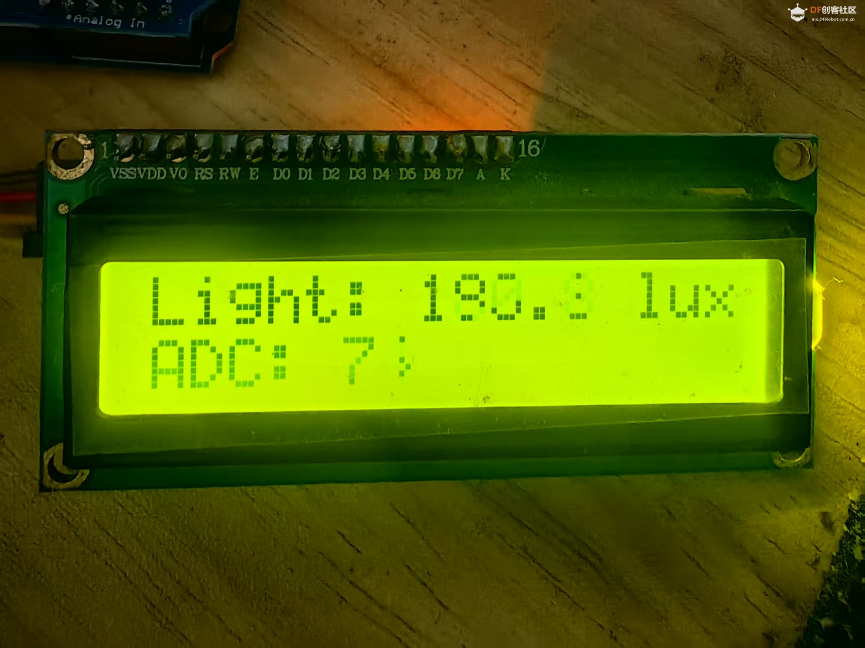 【花雕学编程】Arduino动手做（255）---TEMT6000 模块4个实验图1