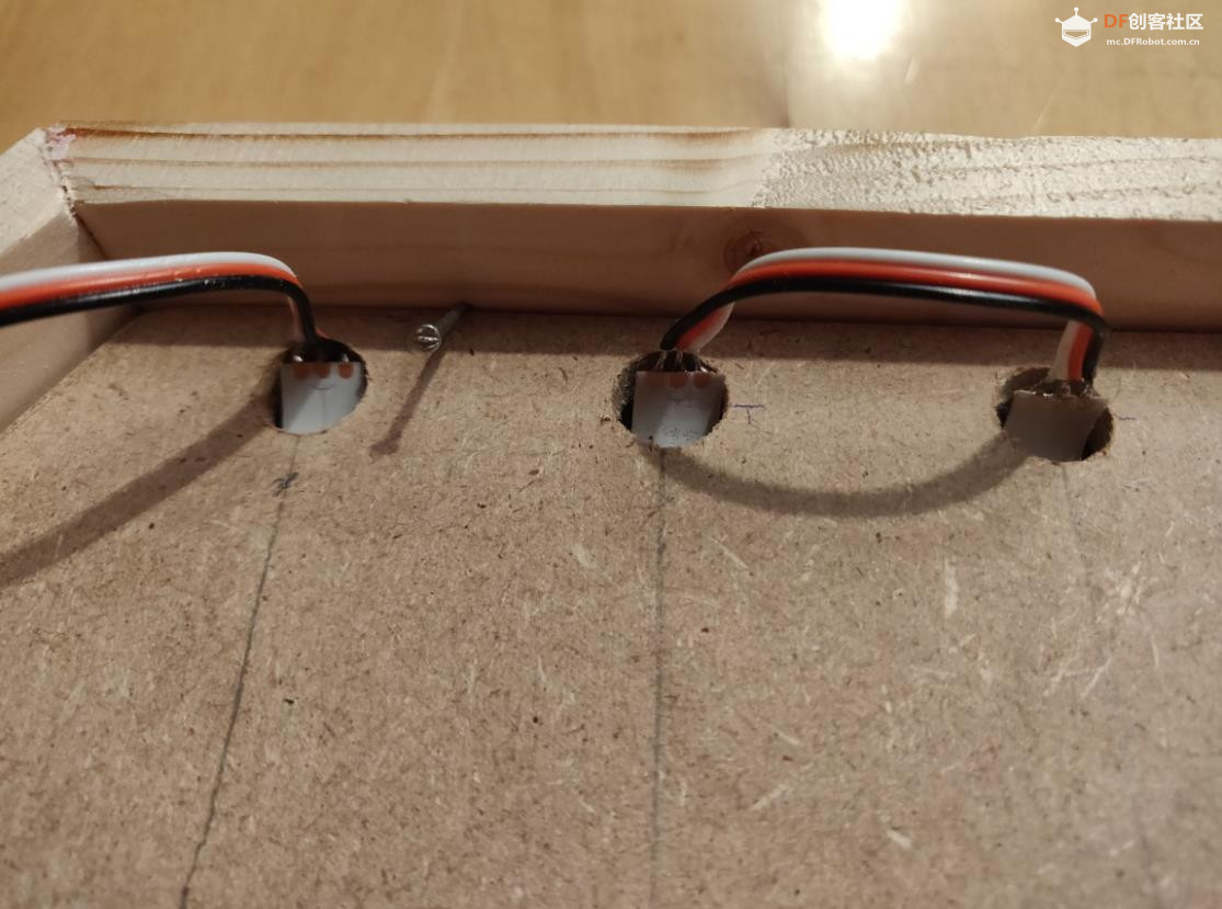 【Arduino动手做】特色乒乓球 LED 壁挂时钟图2