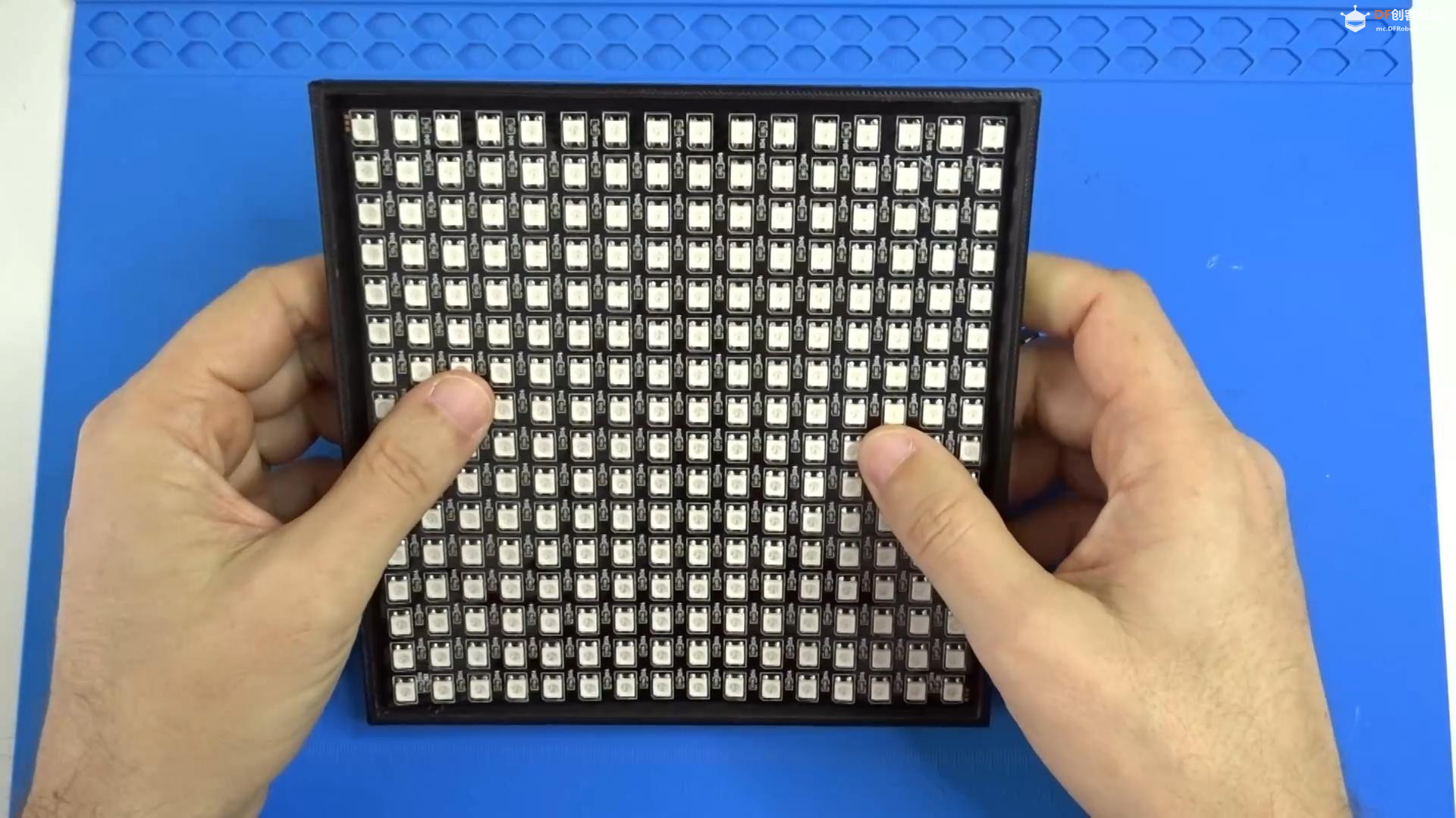 【Arduino动手做】ESP32 声控 16x16 LED 智能 RGB 矩阵面板图2