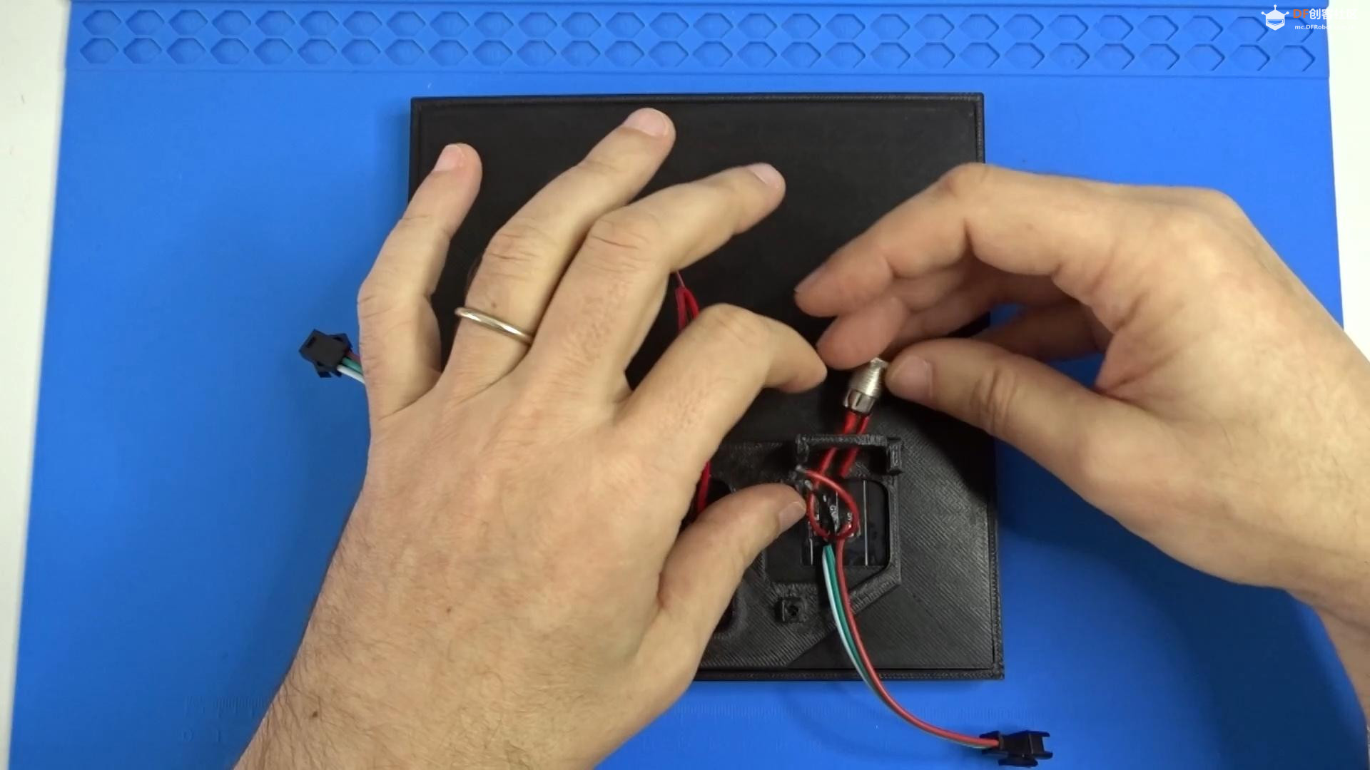 【Arduino动手做】ESP32 声控 16x16 LED 智能 RGB 矩阵面板图3