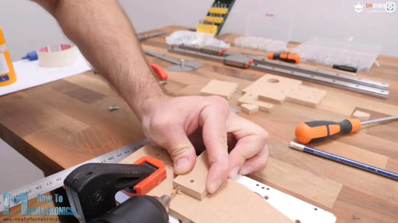 【Arduino 动手做】构建最简单的 CNC 机床 | DIY 激光雕刻机图1