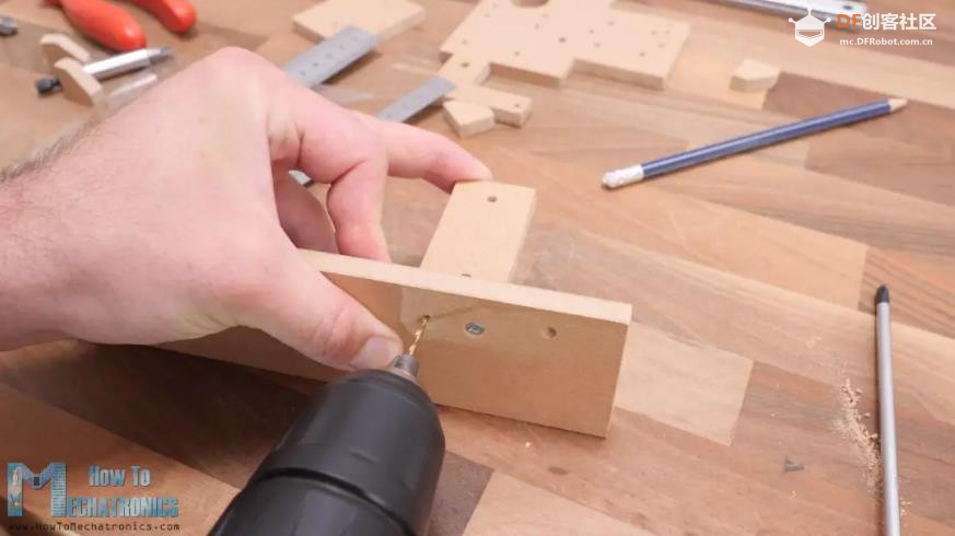 【Arduino 动手做】构建最简单的 CNC 机床 | DIY 激光雕刻机图1