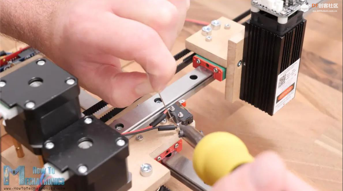【Arduino 动手做】构建最简单的 CNC 机床 | DIY 激光雕刻机图1