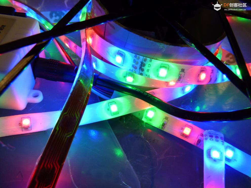 【创意生活动手做】自行车安全辅助原型：3D 动态车轮灯图2
