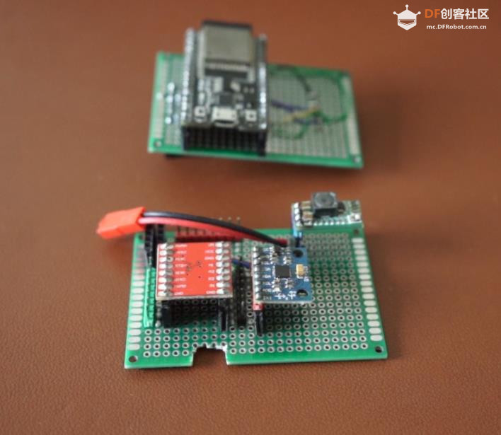 【Arduino 动手做】带有 ESP32 和 FreeRTOS 的微型桌面机器人图1