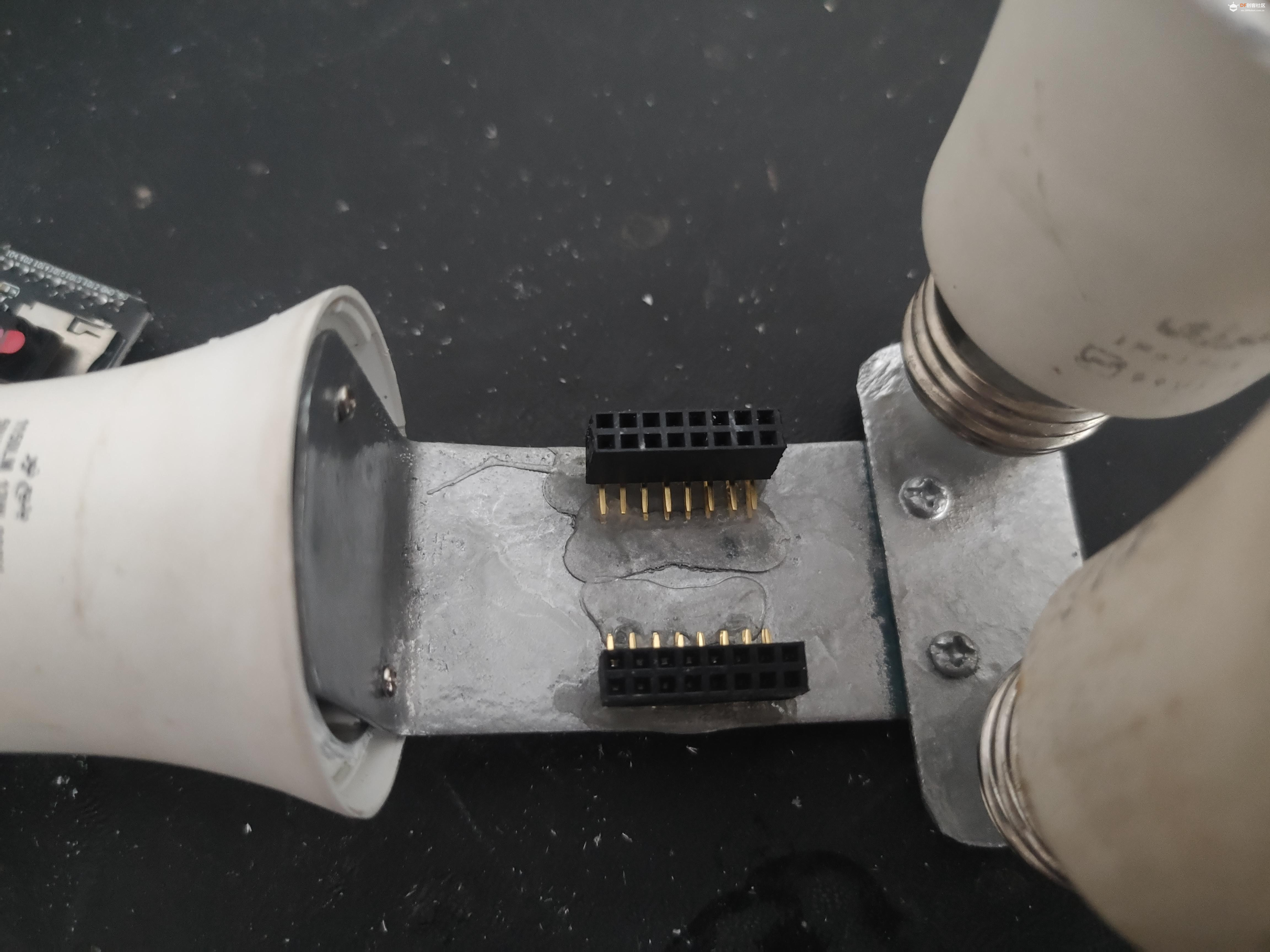 【Arduino 动手做】Esghati：一个由垃圾制成的机器人图2