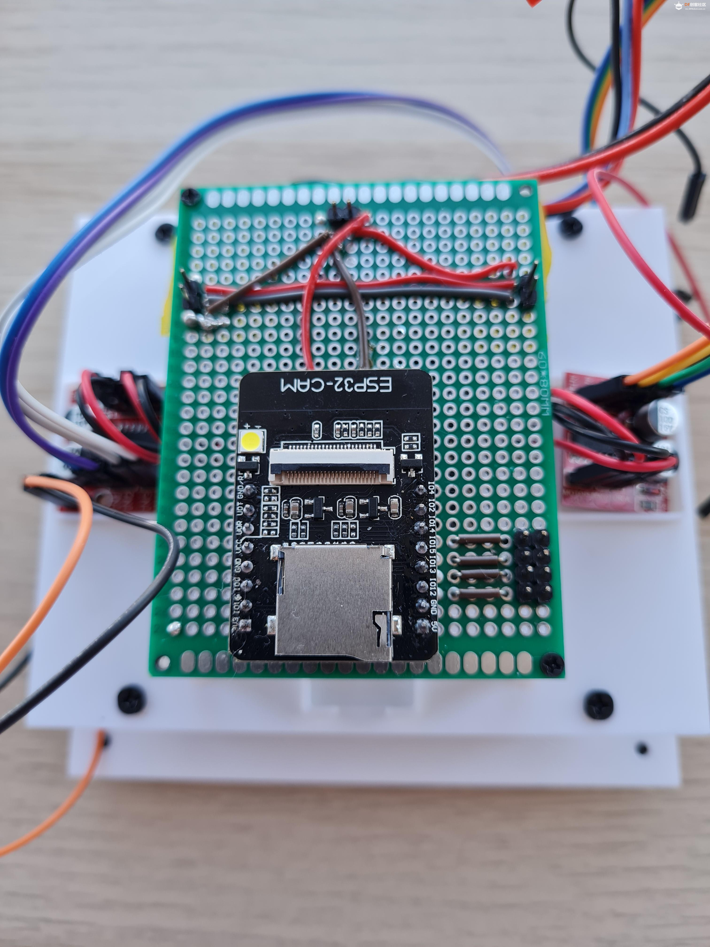 【Arduino 动手做】带有摄像头的 Web 控制 ESP32 桌面机器人图3