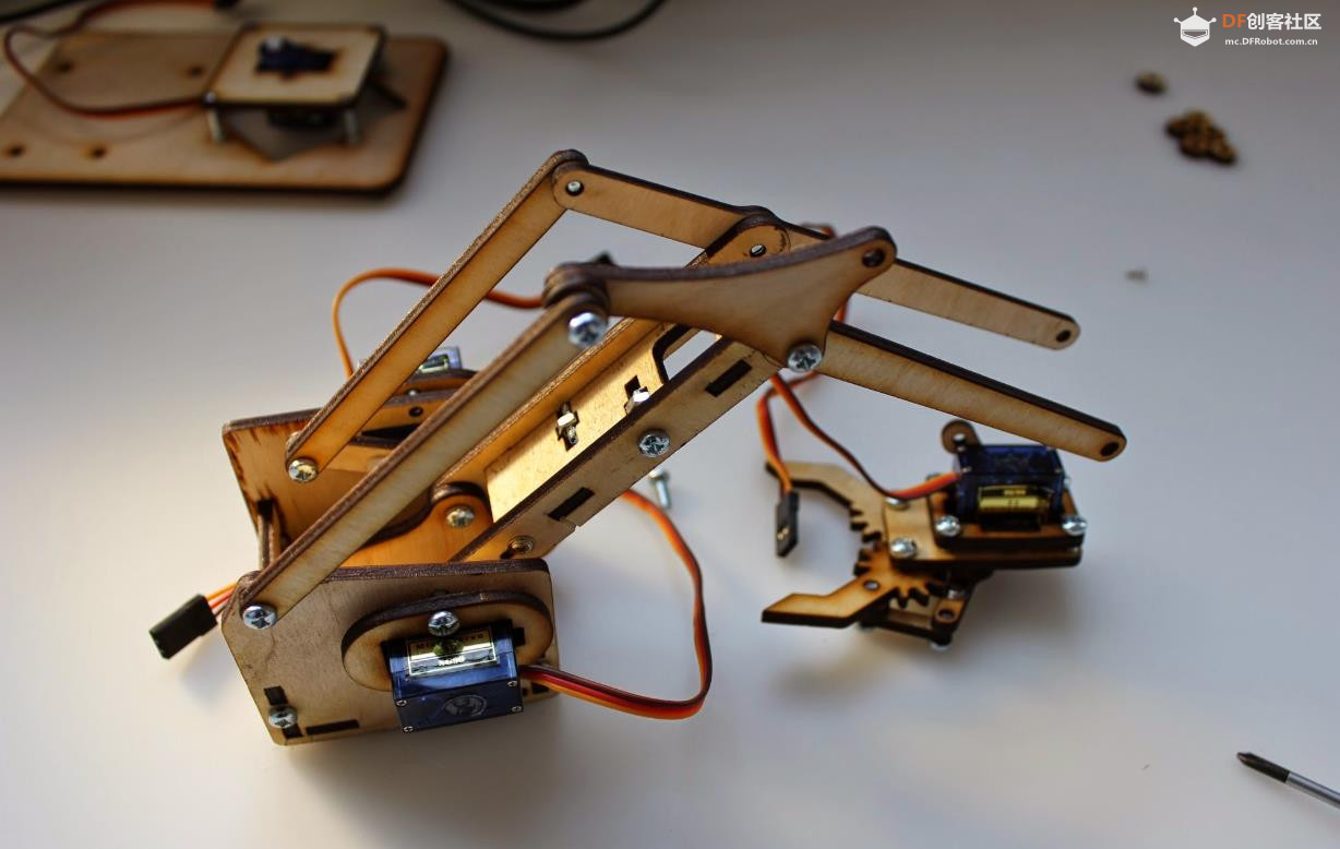 【Arduino 动手做】MeArm - 构建可破解的机器人手臂 v0.3版本图4