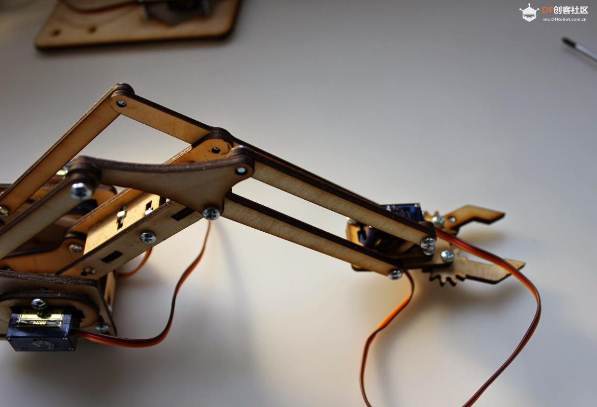 【Arduino 动手做】MeArm - 构建可破解的机器人手臂 v0.3版本图4