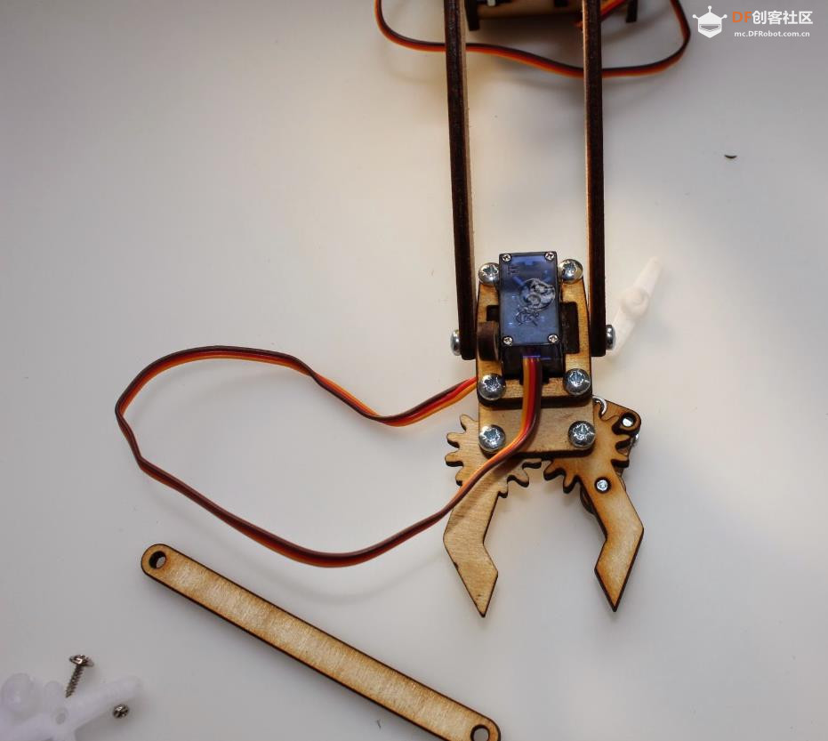 【Arduino 动手做】MeArm - 构建可破解的机器人手臂 v0.3版本图1