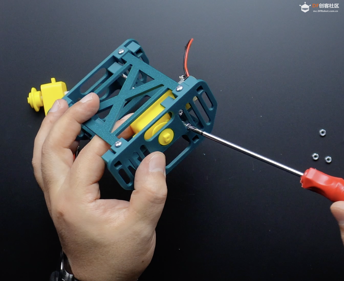 【Arduino 动手做】令人惊叹的 Octopod 风格的八足机器人图15