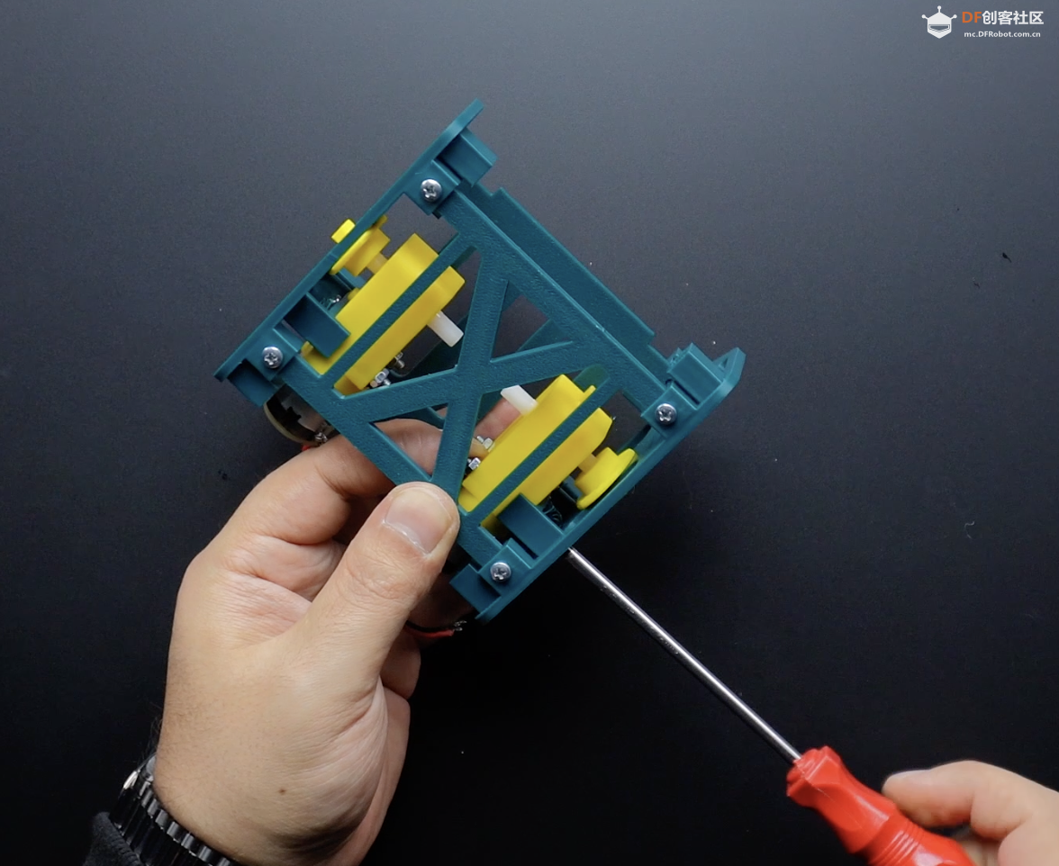 【Arduino 动手做】令人惊叹的 Octopod 风格的八足机器人图13