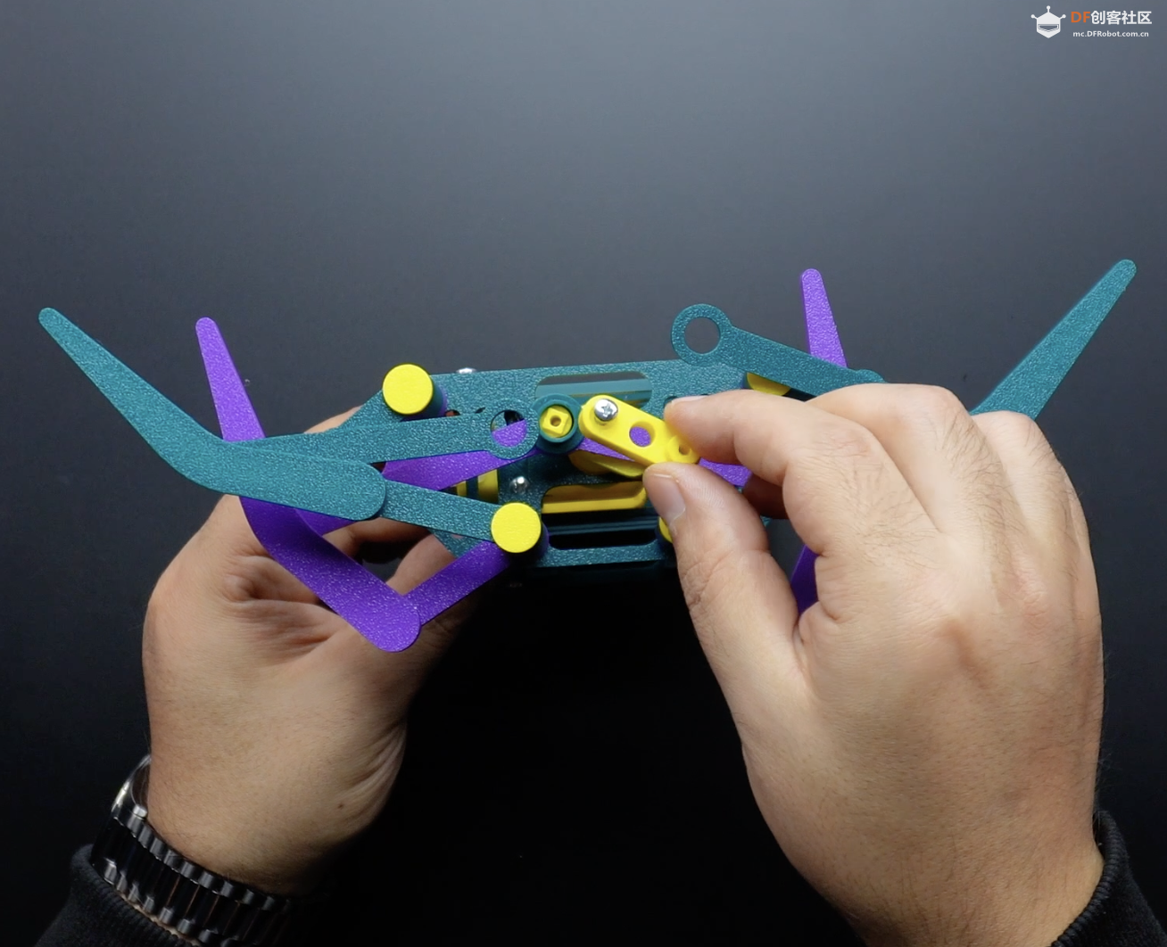 【Arduino 动手做】令人惊叹的 Octopod 风格的八足机器人图17