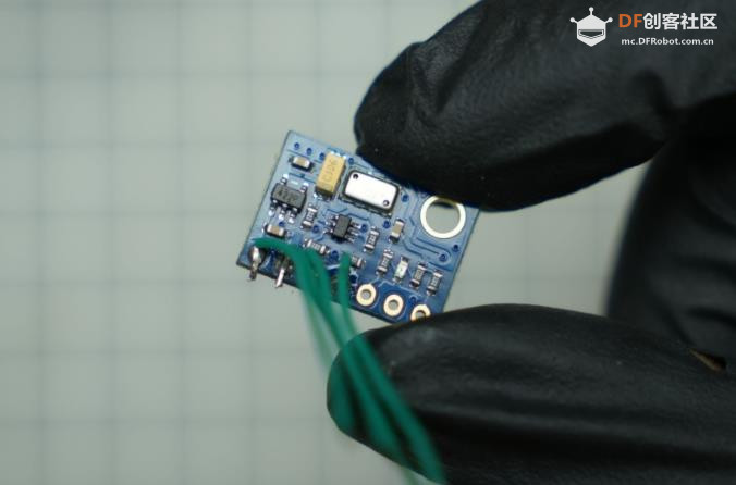 【Arduino 动手做】使用 ESP32 的紧凑型气压温度高度计图2