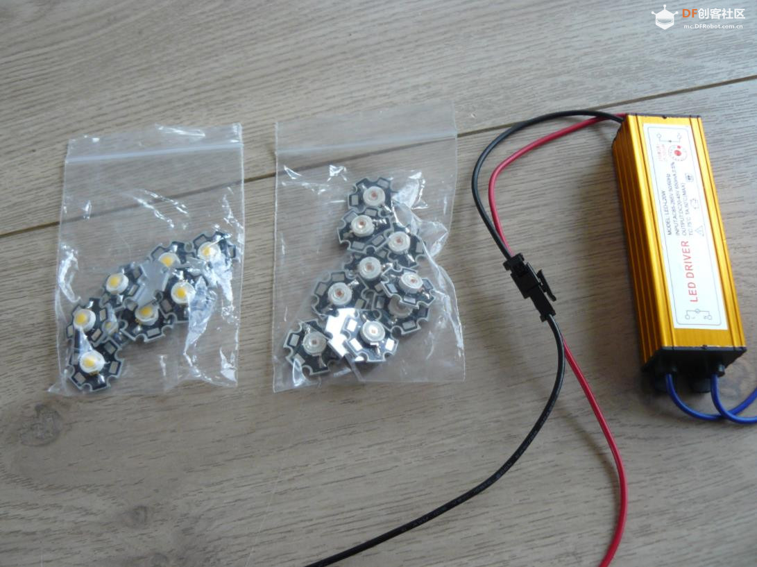 【Arduino 动手做】天花板上的 GlaDOS 四轴机器人吊臂灯图5