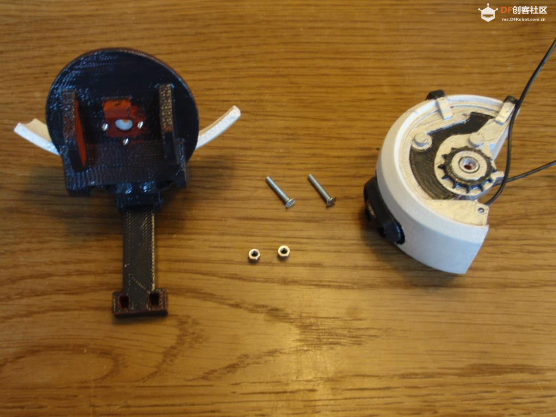 【Arduino 动手做】天花板上的 GlaDOS 四轴机器人吊臂灯图11