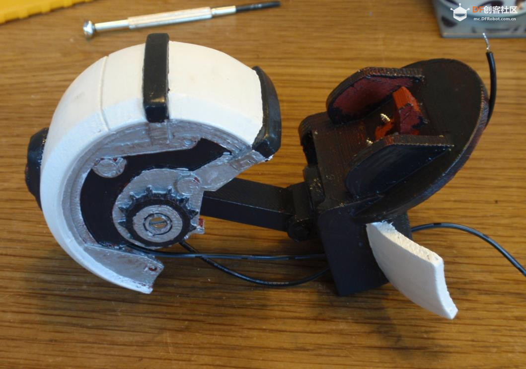【Arduino 动手做】天花板上的 GlaDOS 四轴机器人吊臂灯图12